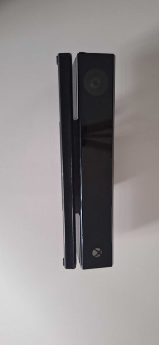 Xbox one S 500GB + Kinect Xbox One Model 1520 4 Gry