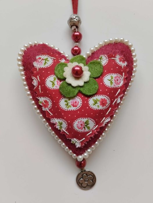 Colares artesanais em feltro e crochet – bijutaria criativa (barato)