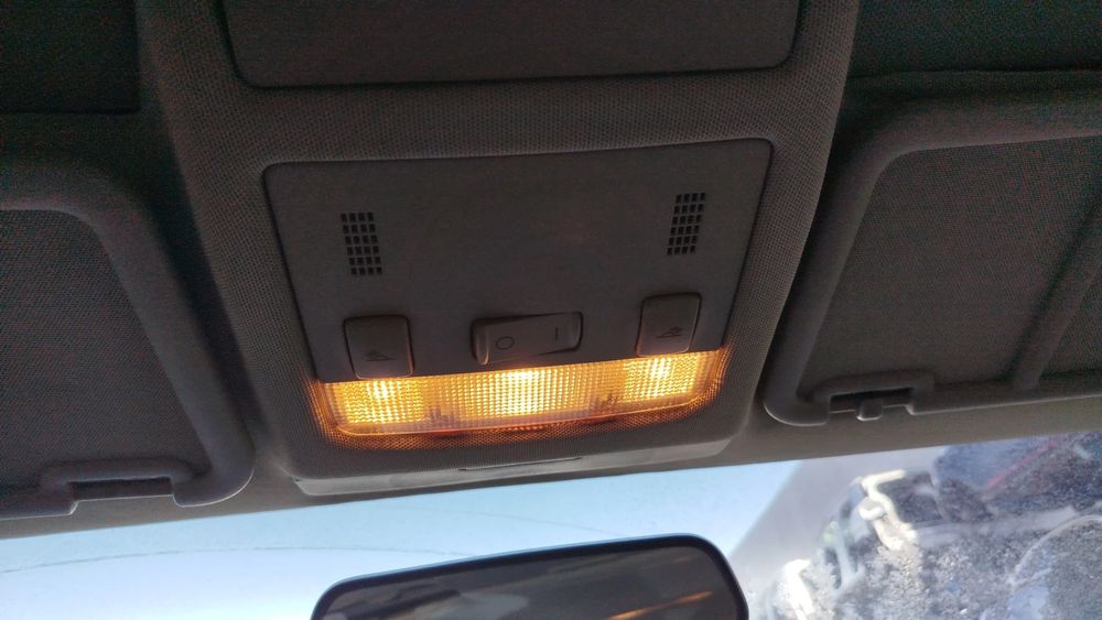 Plafonier central AUDI A2 (8Z0)