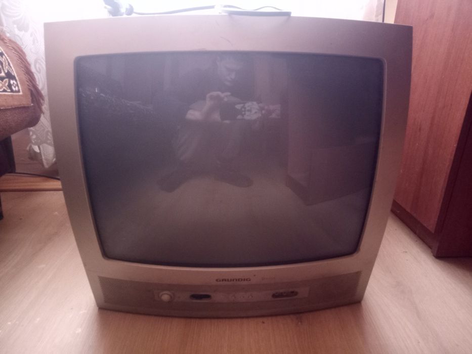 Телевізор кольоровий