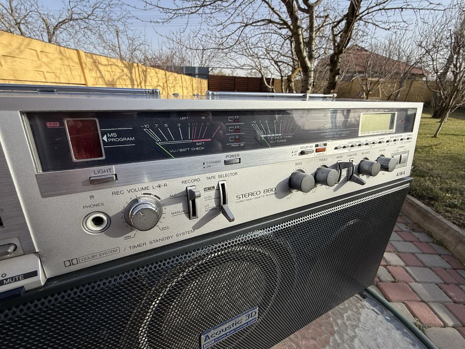 Продам магнитолу AIWA CS-880E