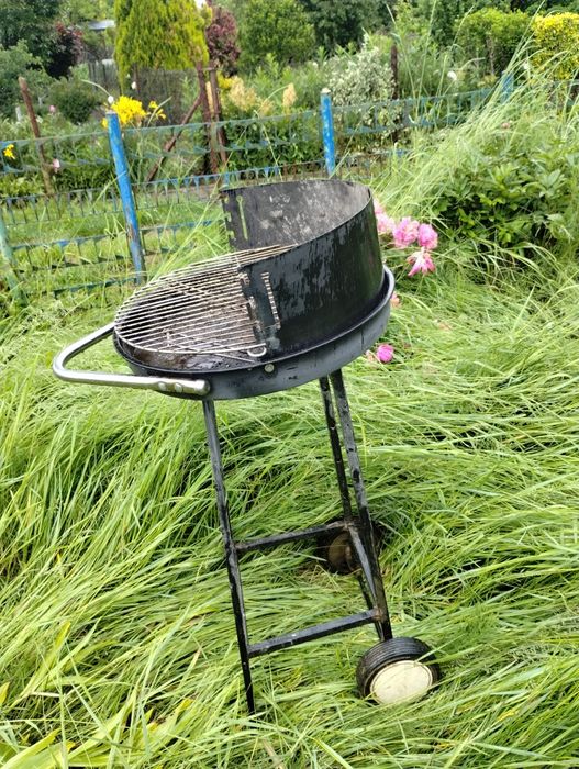 Grill Ogrodowy Węgglowy
