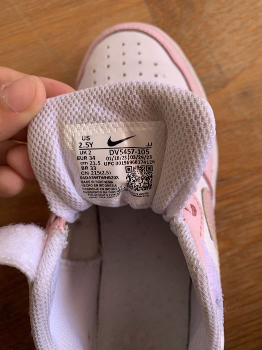 tenis nike branco e rosa numero 34
