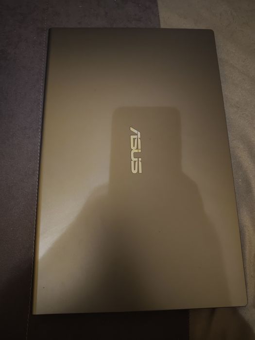 Sprzedam laptopa Asus