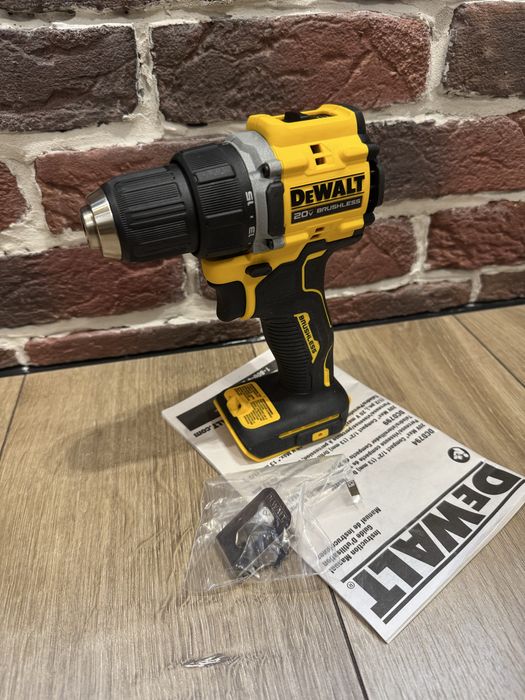 Бесщёточная дрель шуруповерт DeWALT DCD794b