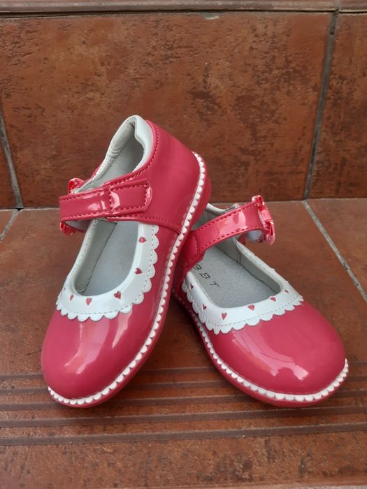 Туфлі на дівчинку 25 розмір