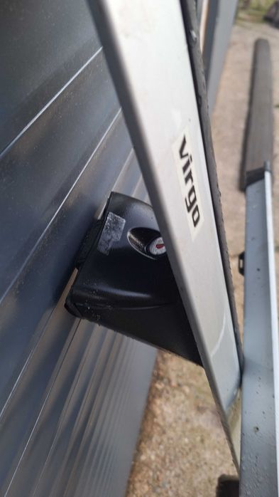 Sprzedam belki dachowe do auta