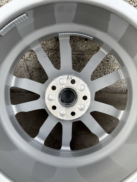 Oryginalne Nowe Felgi R18 Audi 4N0 Audi A7 A6 C8 C7 A5 Q5 A4 Allroad