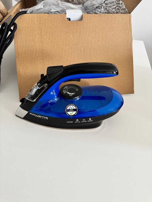 Vendo ferro sem fios rowenta freemove novo.