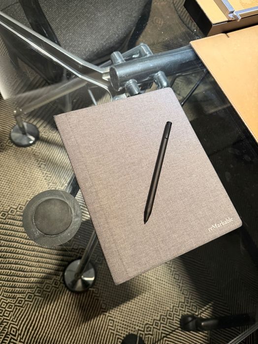 Remarkable 2 com capa e pen em embalagem original