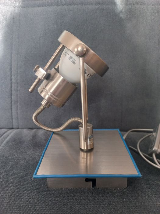 Lampa kinkiet przełącznik