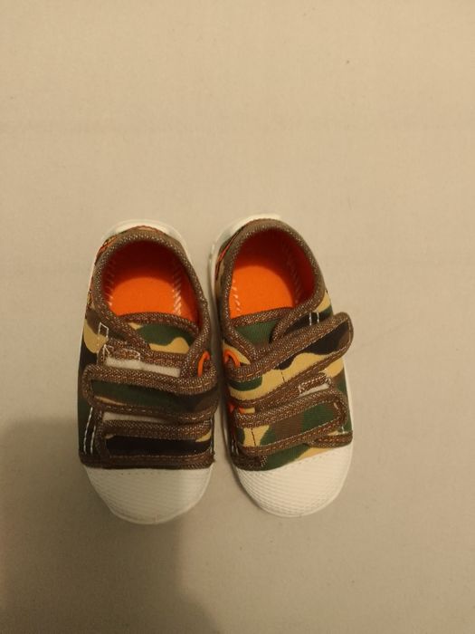 Buciki trampki rozmiar 22