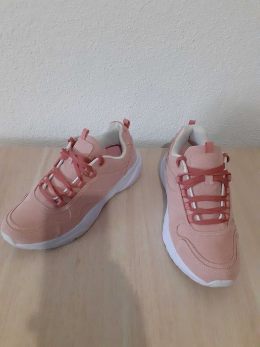 Ténis Calçado Guimarães N°39 NOVO