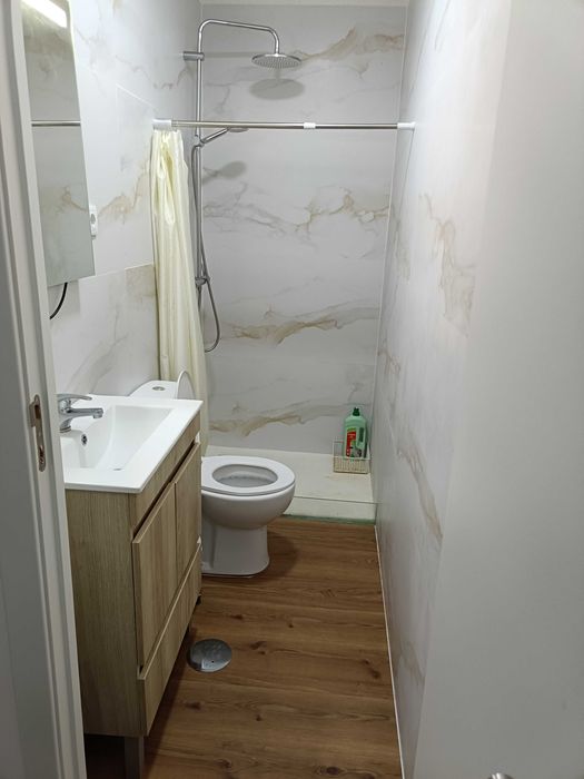 Quarto para arrendar