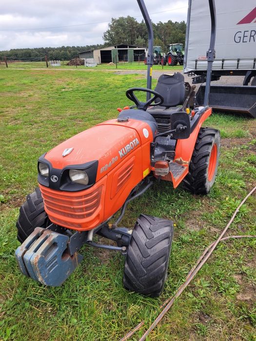 Kubota B2420 Pierwszy właściciel Glińsk • OLX.pl
