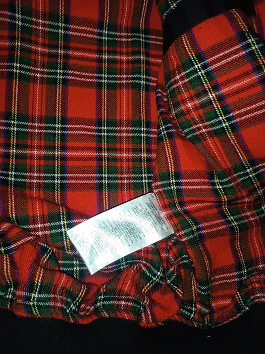 Харик Lonsdale з біг лого