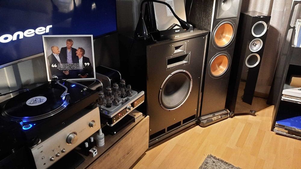 Głośniki Klipsch Cornwall III używane czarne
