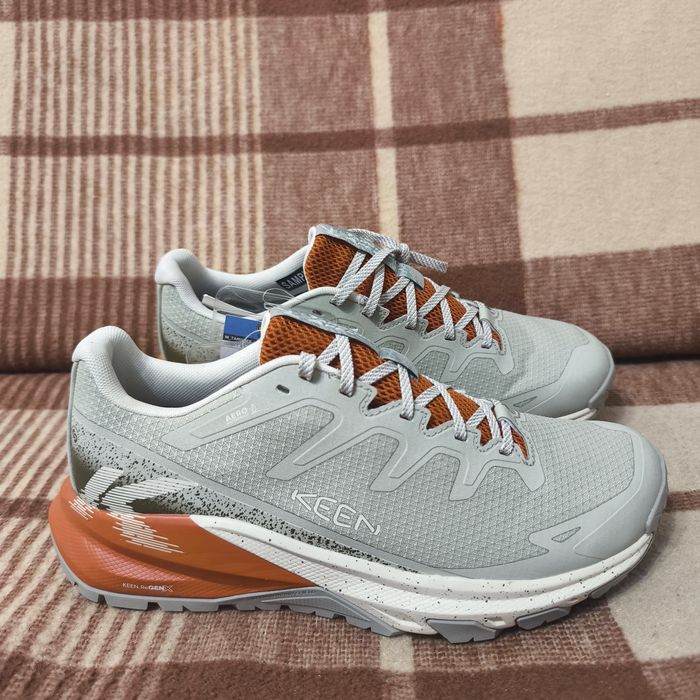 Нові кросівки Keen Targhee Apex WP