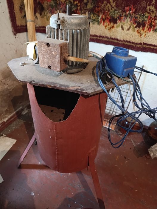 Продам корморізку