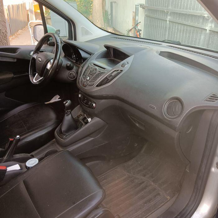 Ford Transit Courier