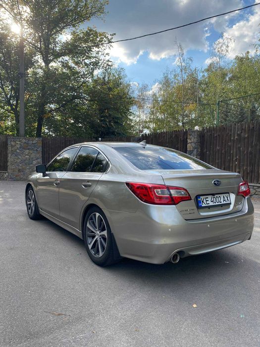 Subaru Legacy 2016 (2.5i-S CVT / 175 к.с. / AWD)