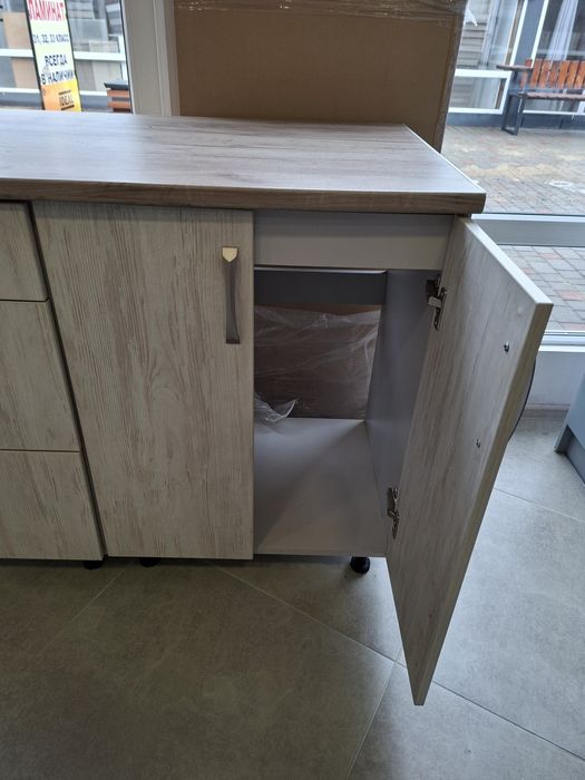 Продается два кухонных модуля со столешницей