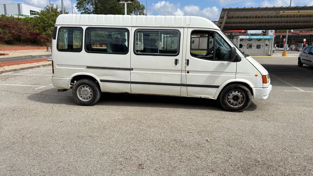 Ford transit 9 lugares