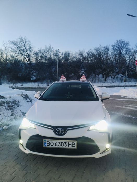 Автоінструктор, Інструктор з водіння,практичні заняття, toyota corolla
