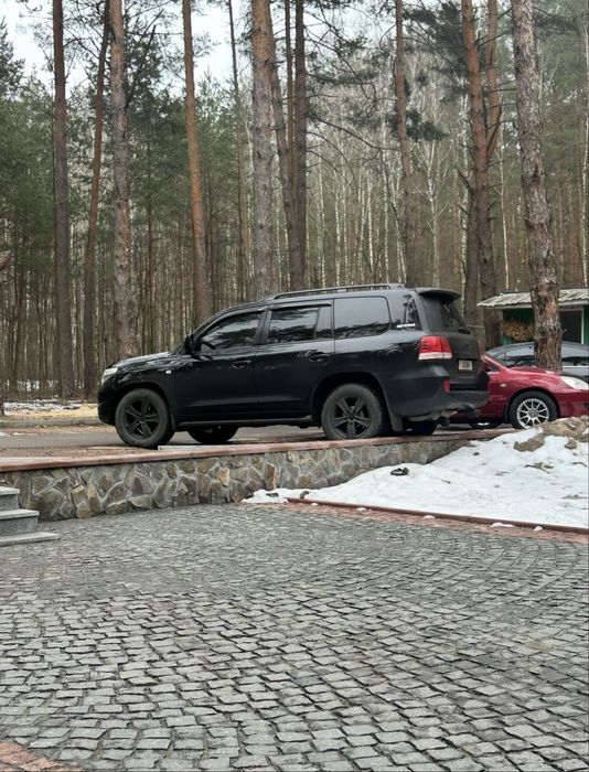 Land cruiser 200