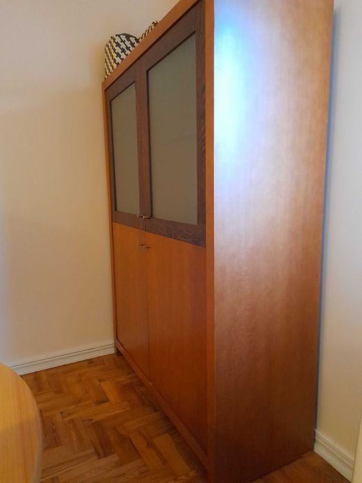 Movél Aparador/Cristaleira Cerejeira