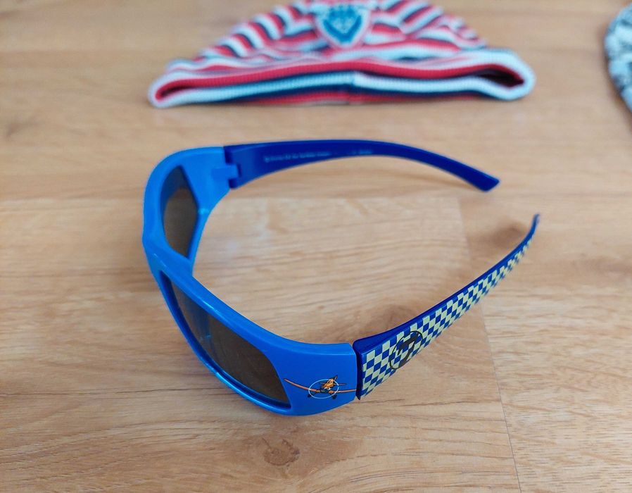 Zestaw 5 ubrań, r. 110-116, koszulki bezrękawniki, koszule + gratisy