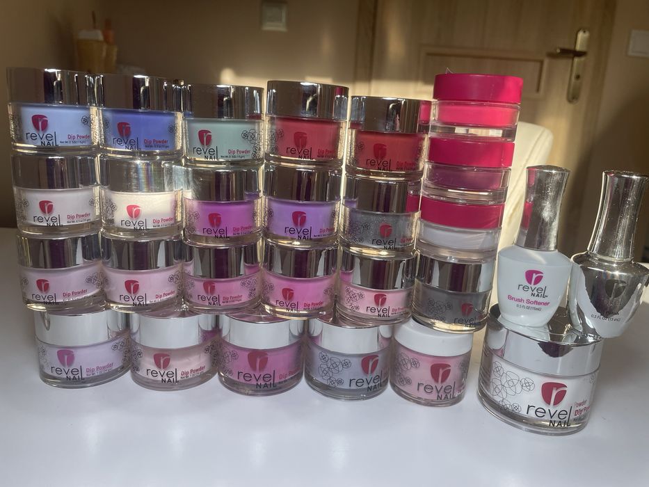 Zestaw pudry tytanowe manicure Revel