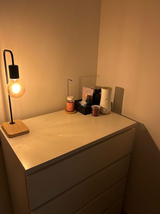 Cômoda de 4 gavetas/Drawer