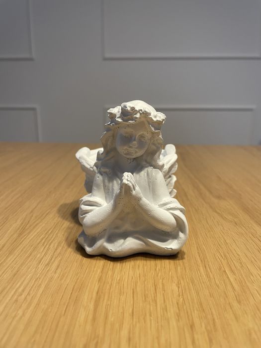 Anioł figurka biały