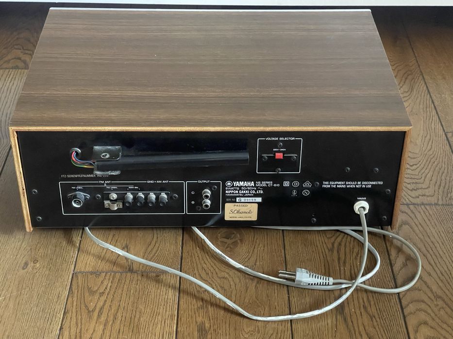 Yamaha ct-610 tuner radiowy z wbudowana fabrycznie antema