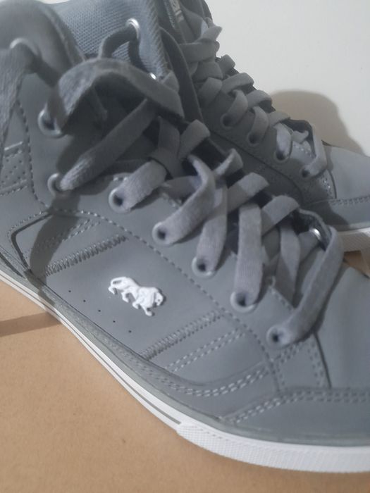 Sapatilhas Lonsdale como novas
