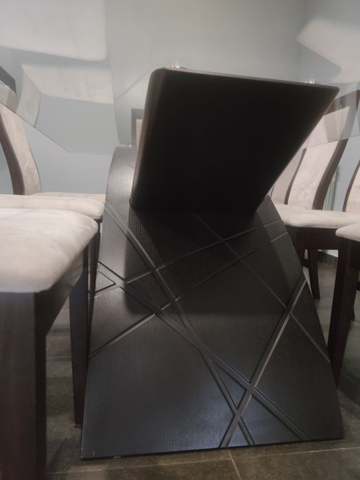 Mesa de vidro sala estar com cadeiras