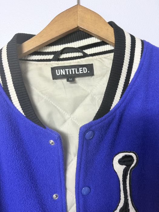 Kurtka varsity jacket / bejsbolówka (untitled.)