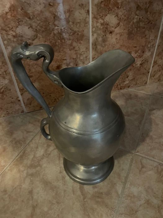 Jarro em estanho