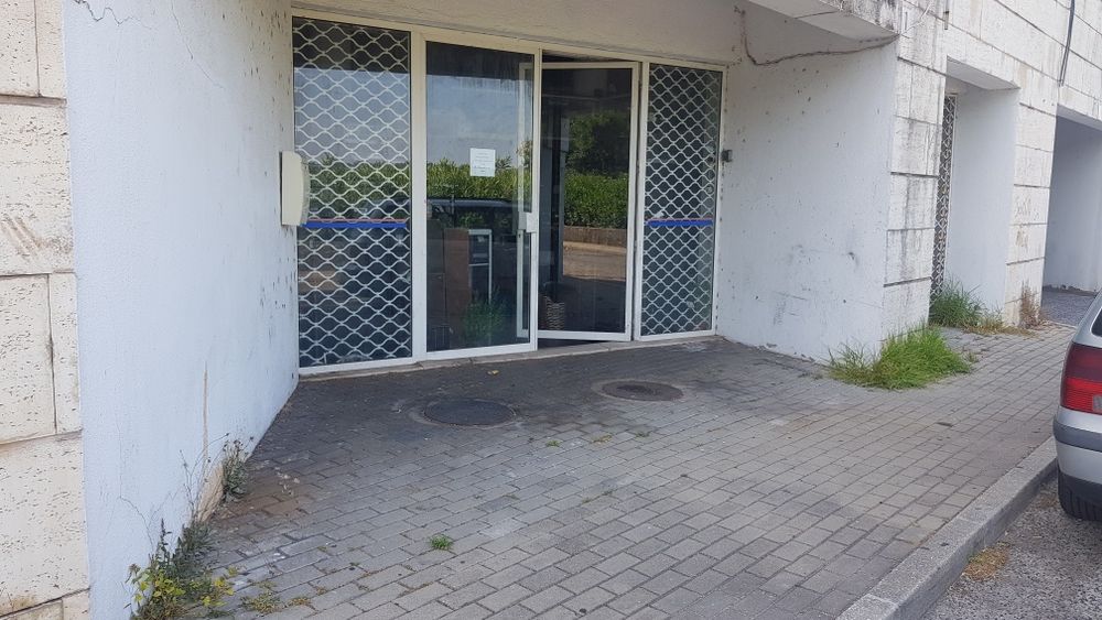 Loja/Armazem Alfragide 107m2