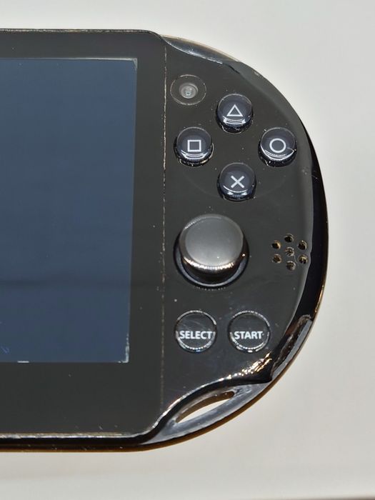 PS Vita 64 gb з іграми + чохол