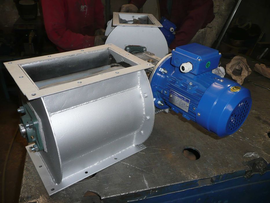 Шлюзовой питатель (затвор) ШП,  шлюзовий живильник