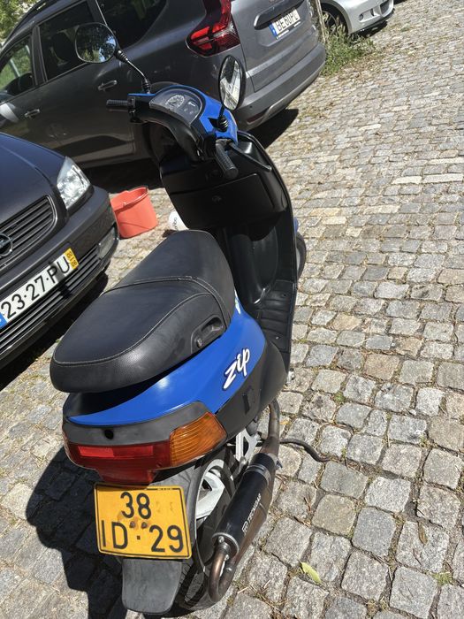 Piaggio zip.