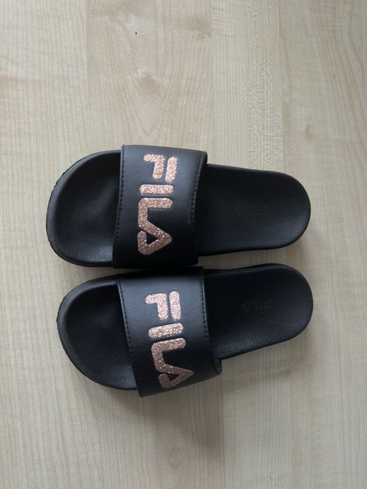 Продам шльопанці Fila