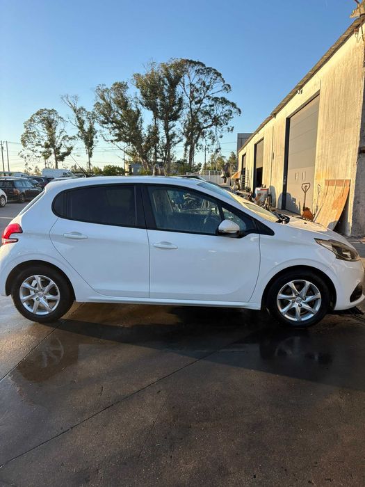Peugeot 208 1.6HDi