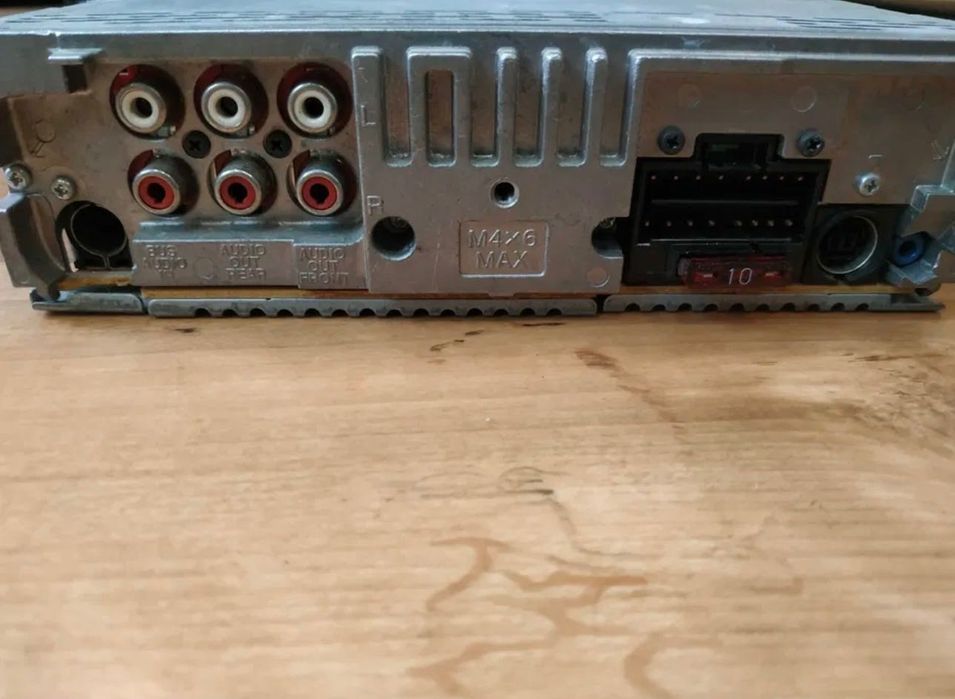 Автомагнитола Sony CDX-GT300