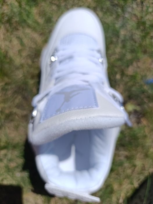 Air Jordan 4 Retro „Pure Money"