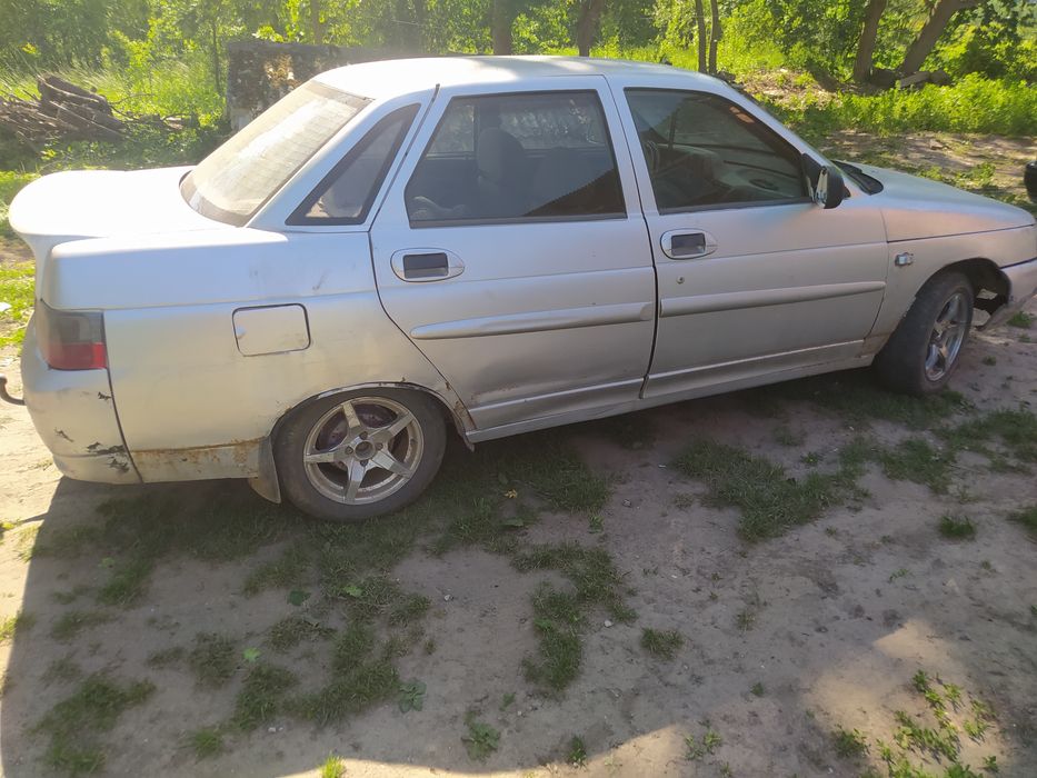 Продам авто ваз 2110
