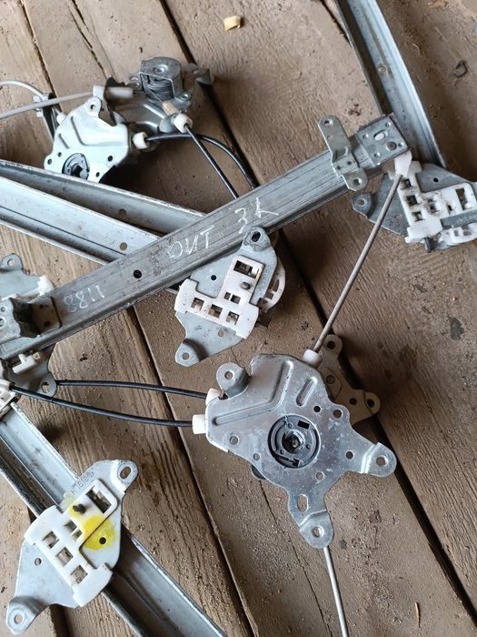 Стеклоподъёмник (склопідйомник) Mitsubishi outlander