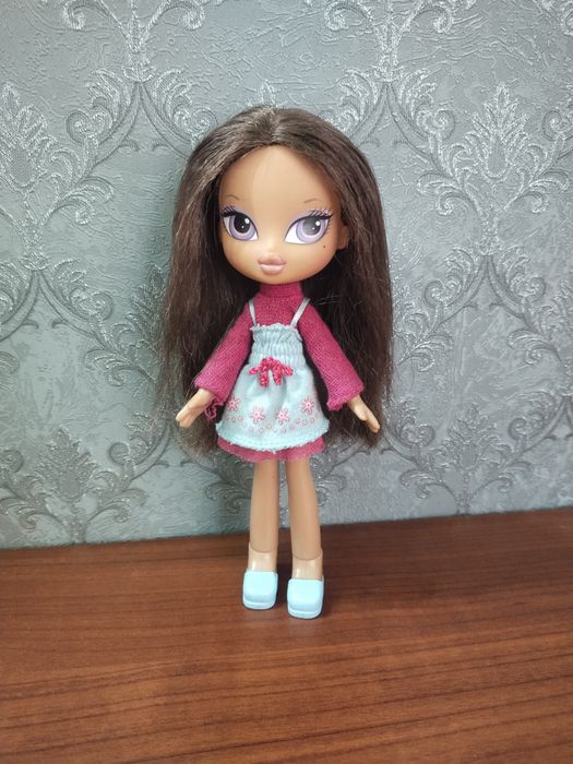 Кукла      Bratz